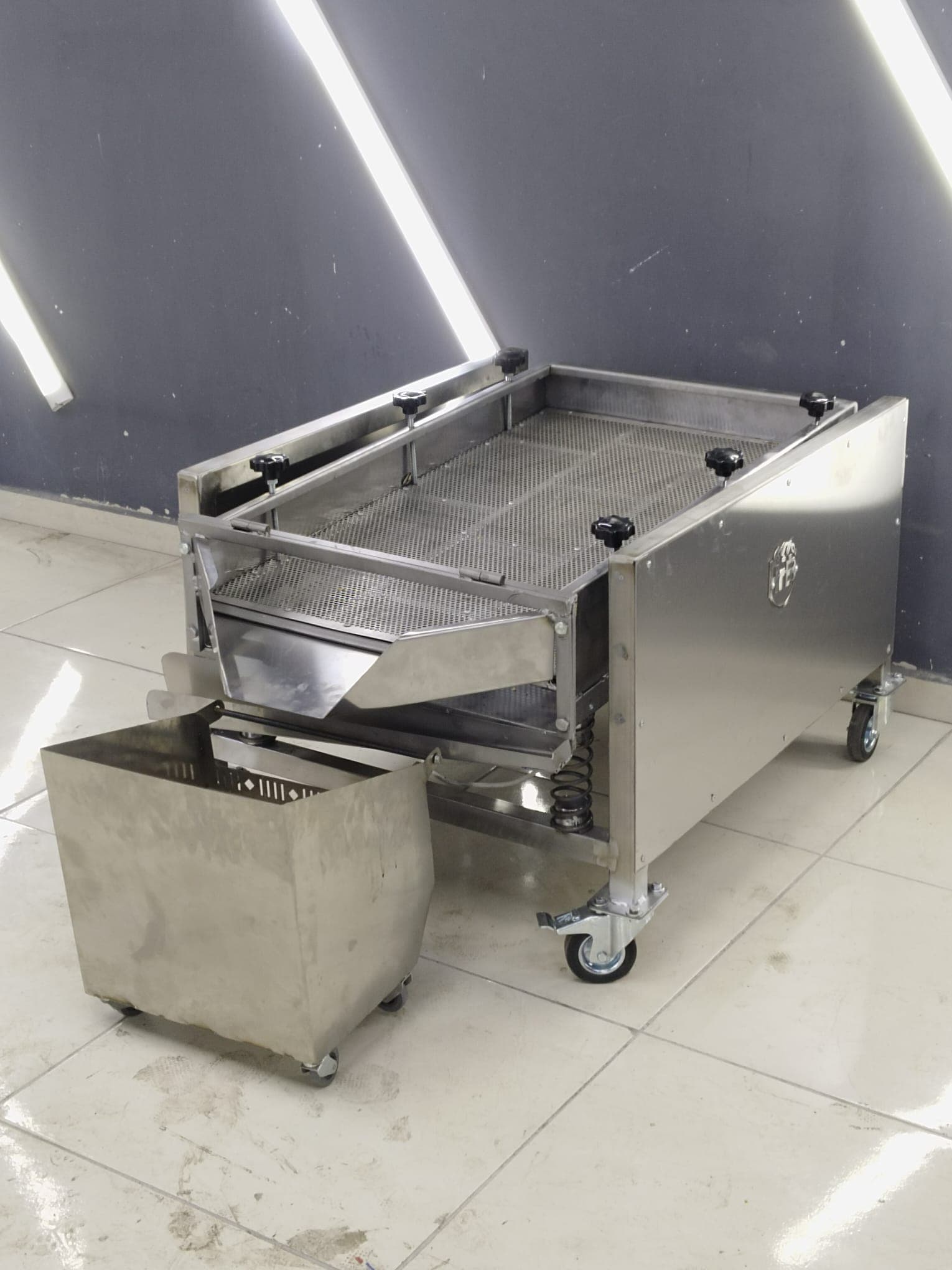 Vibrating Sifting Machine
